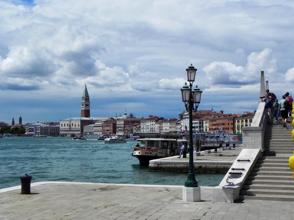 Апартаменты Biennale 252 Венеция Номер фото